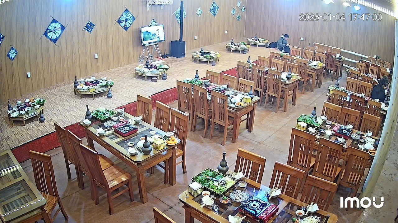 Khong gian nha hang 5