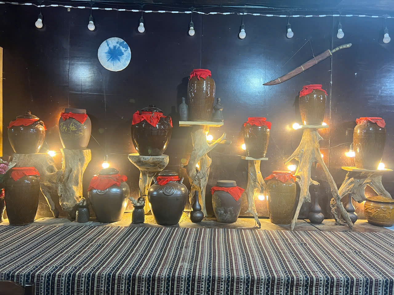 Khong gian nha hang 7